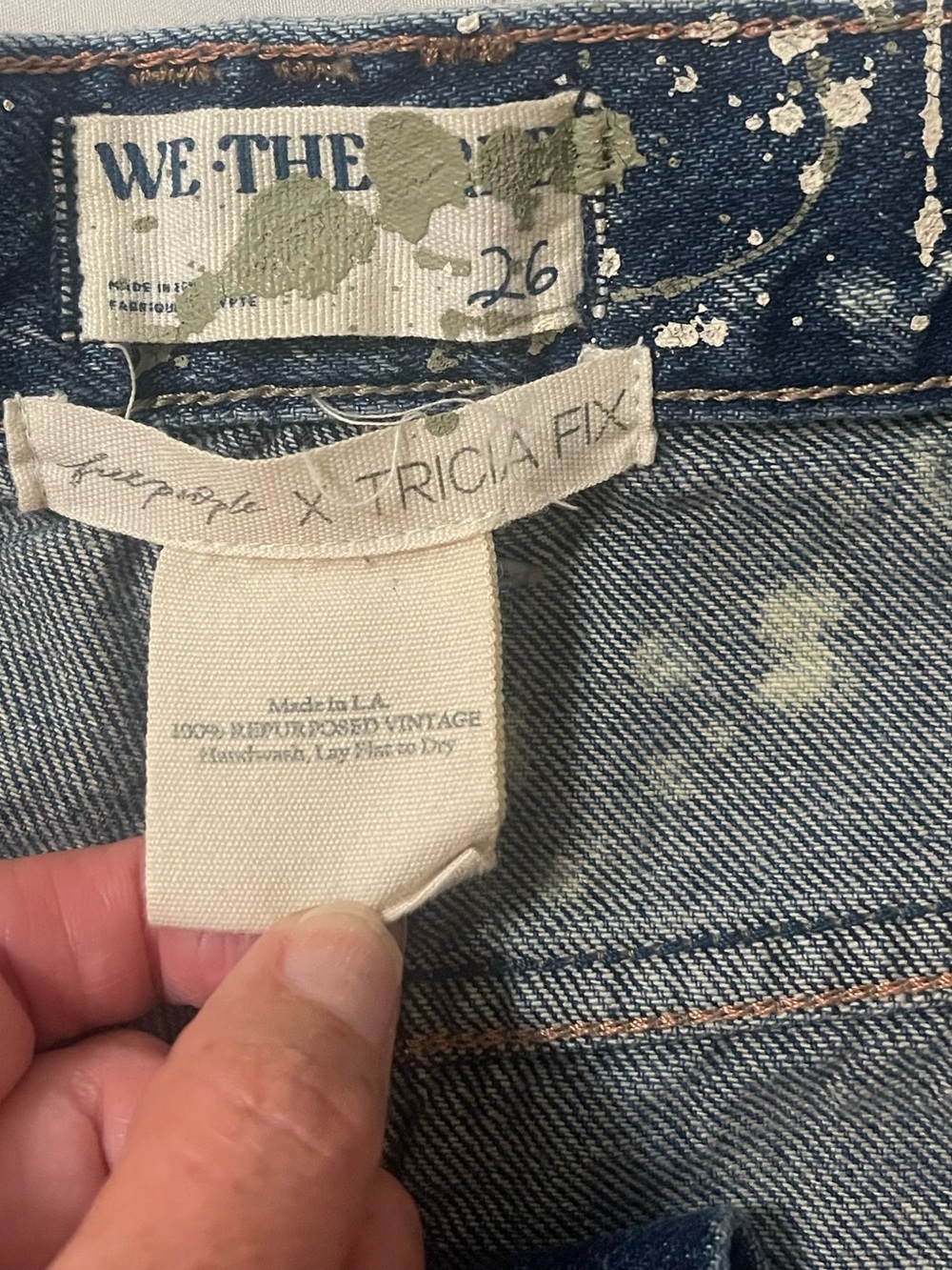 Free People Tricia Fix Embellished Denim Shorts – Size 26 - Picture 7 of 8